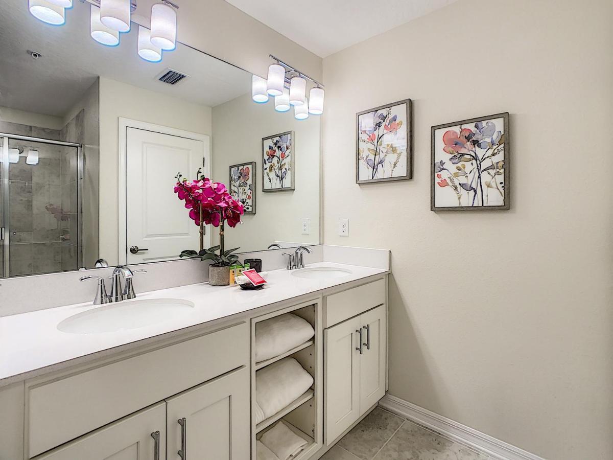 Modern Condo Near Disney Foosball Water Park คิสซิมมี ภายนอก รูปภาพ